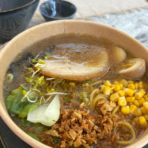 Gyukotsu Yuzu Ramen mit Chashu Schweinebauch